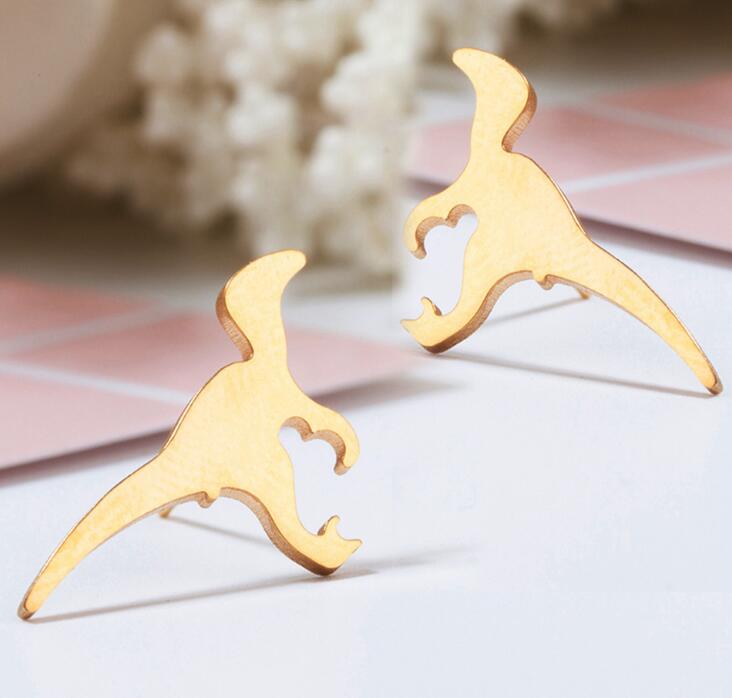 Popular simple earrings