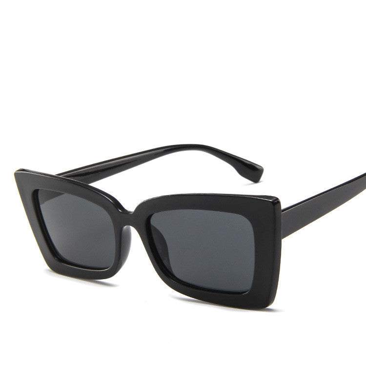 Retro personality square sunglasses