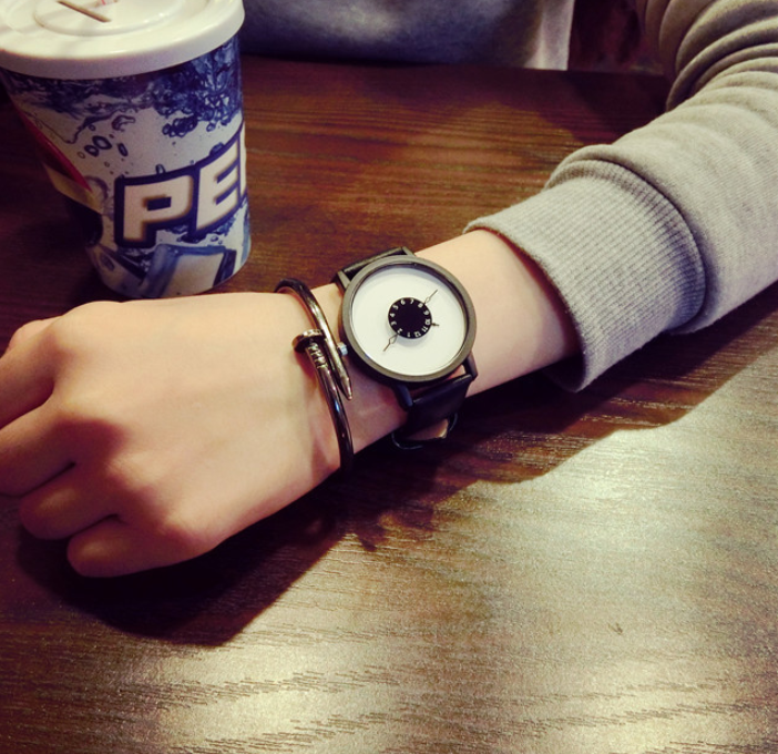 creative lovers black and white watch