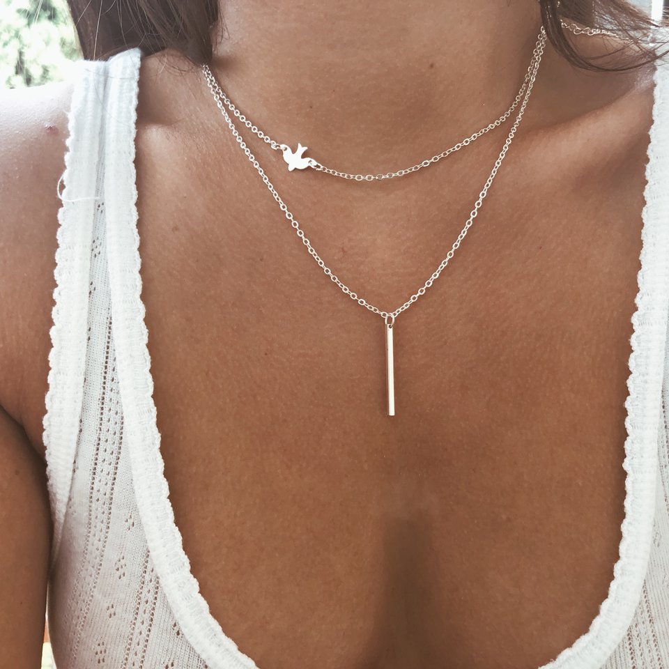 Clavicle sweater necklace