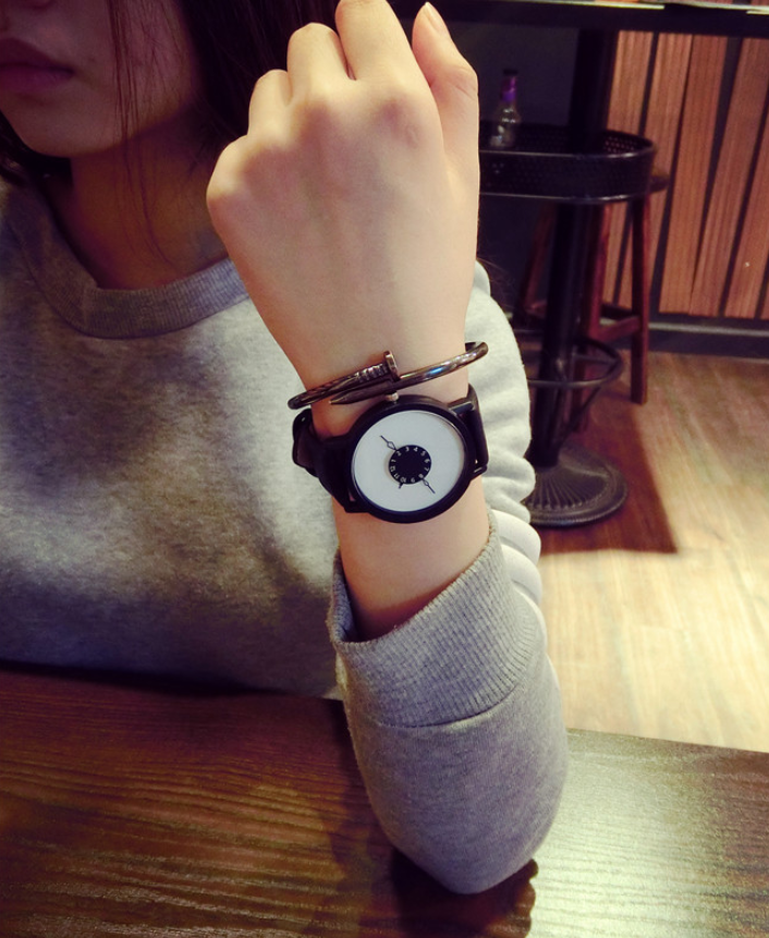 creative lovers black and white watch