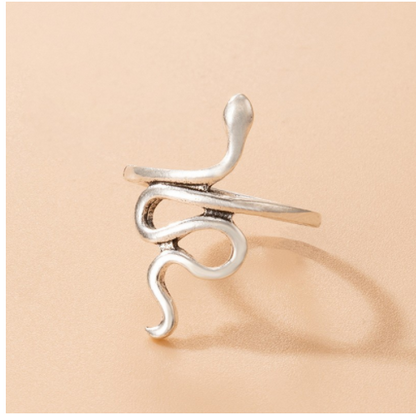 Long Trend Snake Pattern Metal Animal Retro Exaggerated Snake-shaped Ring For Men And Women