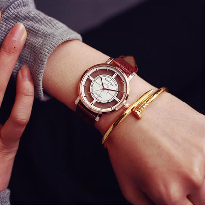 Double-sided hollow quartz watch