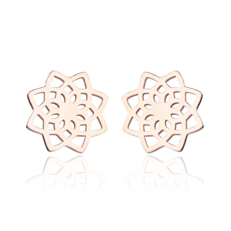 Flower shape earrings