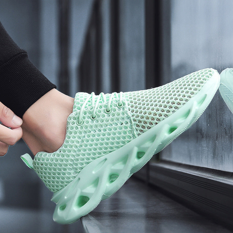 Large Size Men's Sports And Leisure Mesh Shoes