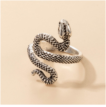 Long Trend Snake Pattern Metal Animal Retro Exaggerated Snake-shaped Ring For Men And Women