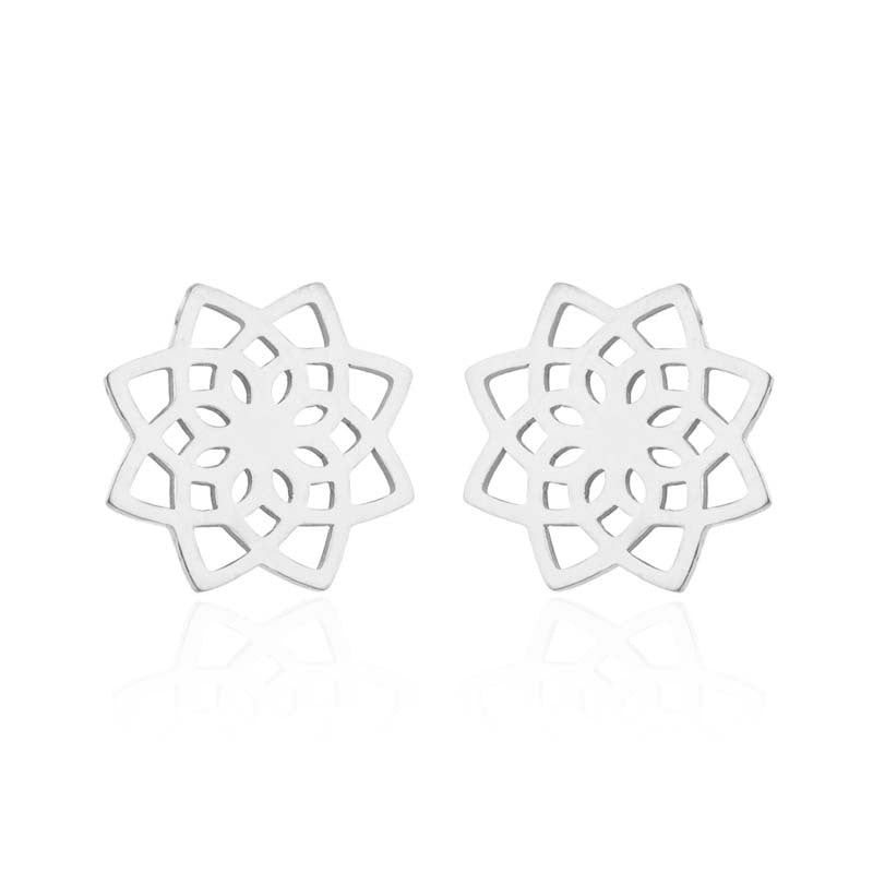 Flower shape earrings