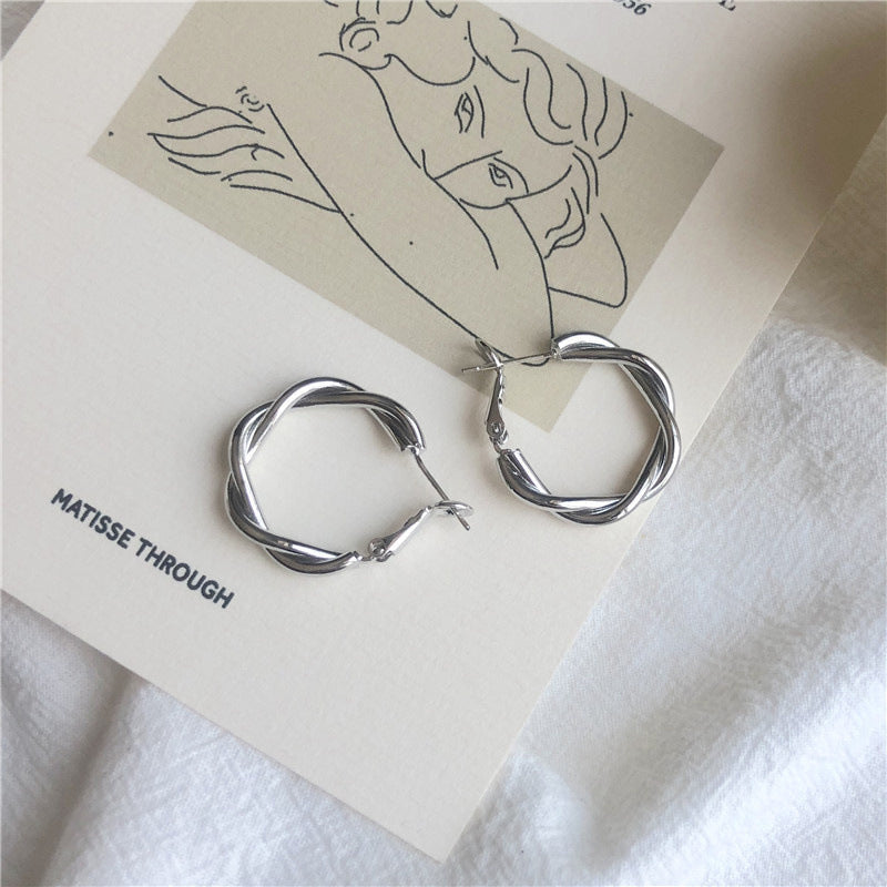Feminine Simple And Exaggerated Creative Earrings