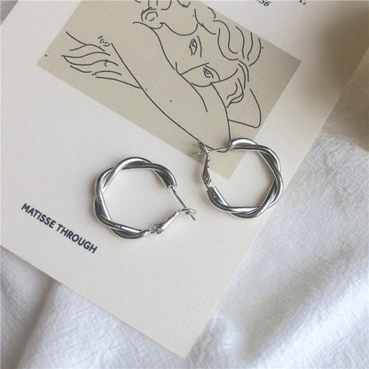 Feminine Simple And Exaggerated Creative Earrings