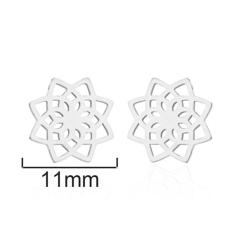 Flower shape earrings