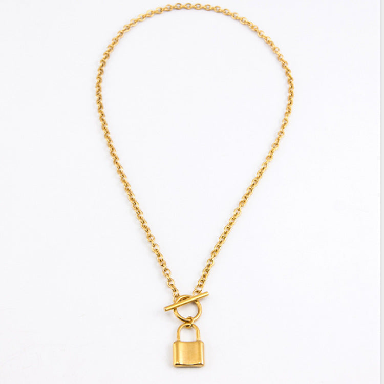 Fashion lock-shaped wild alloy necklace