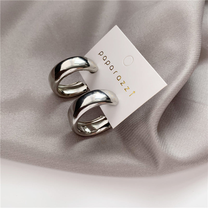Feminine Simple And Exaggerated Creative Earrings
