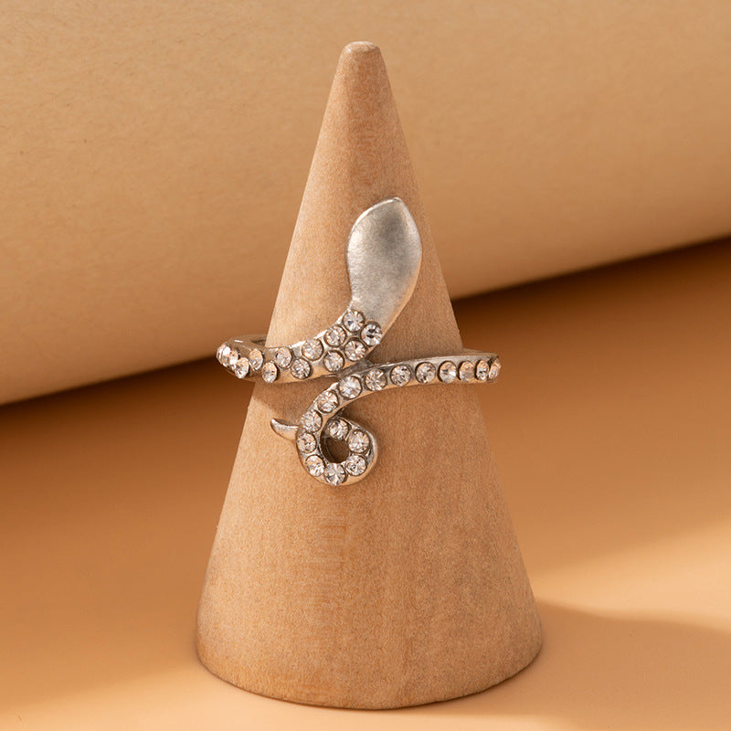 Long Trend Snake Pattern Metal Animal Retro Exaggerated Snake-shaped Ring For Men And Women